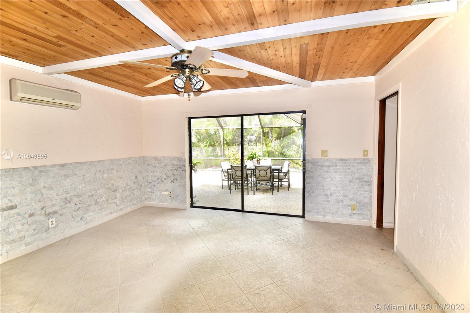 10108 Camelback Lane Boca Raton, FL 33498 - Photo 14 of 25 Gallery Image 14