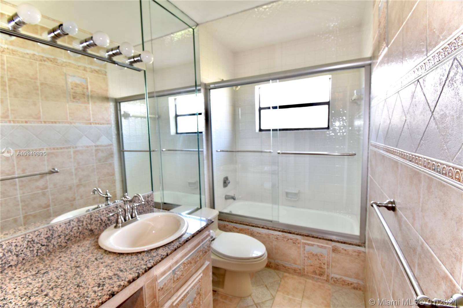 10108 Camelback Lane Boca Raton, FL 33498 - Photo 19 of 25 Gallery Image 19