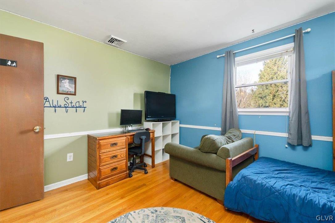 2152 Amlisa Road Nazareth, PA 18064 - Photo 13 of 30