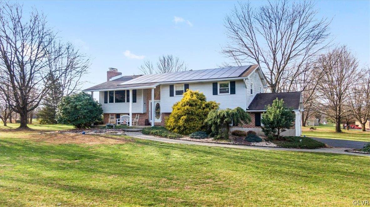 2152 Amlisa Road Nazareth, PA 18064 - Photo 2 of 30