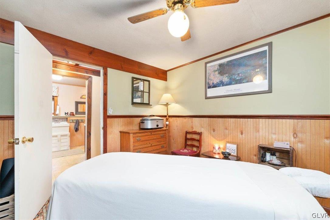 2152 Amlisa Road Nazareth, PA 18064 - Photo 23 of 30