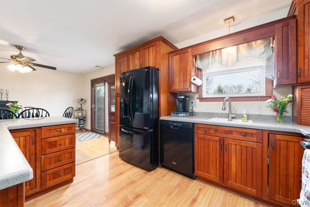 2152 Amlisa Road Nazareth, PA 18064 - Photo 10 of 30