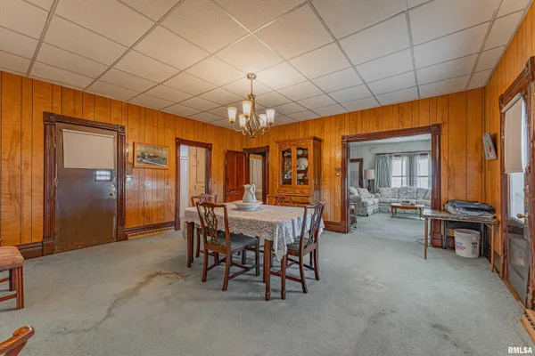 $249,900 | 1881 Old State Route 121, Lincoln, IL 62656