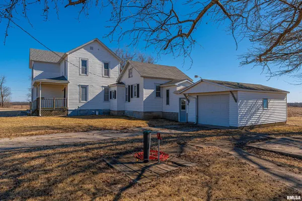 $249,900 | 1881 Old State Route 121, Lincoln, IL 62656