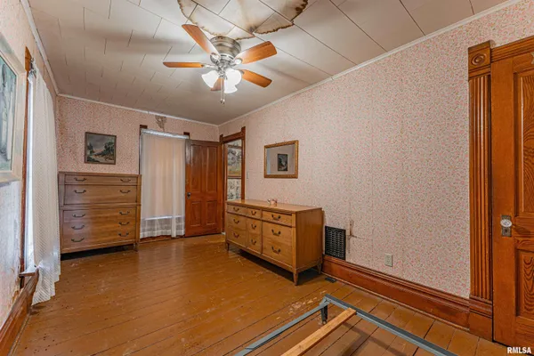 $249,900 | 1881 Old State Route 121, Lincoln, IL 62656