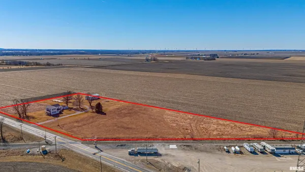 $249,900 | 1881 Old State Route 121, Lincoln, IL 62656