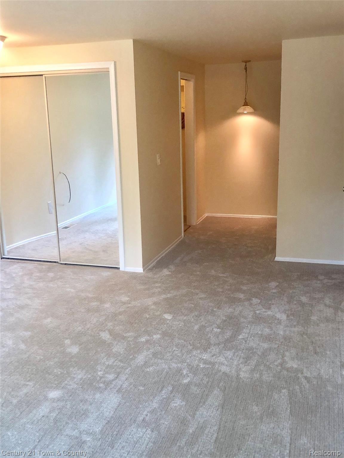 2017 Devonshire Road Bloomfield Hills, MI 48302 - Photo 11 of 43 Master bedroom with 2 closets and on suite bath.