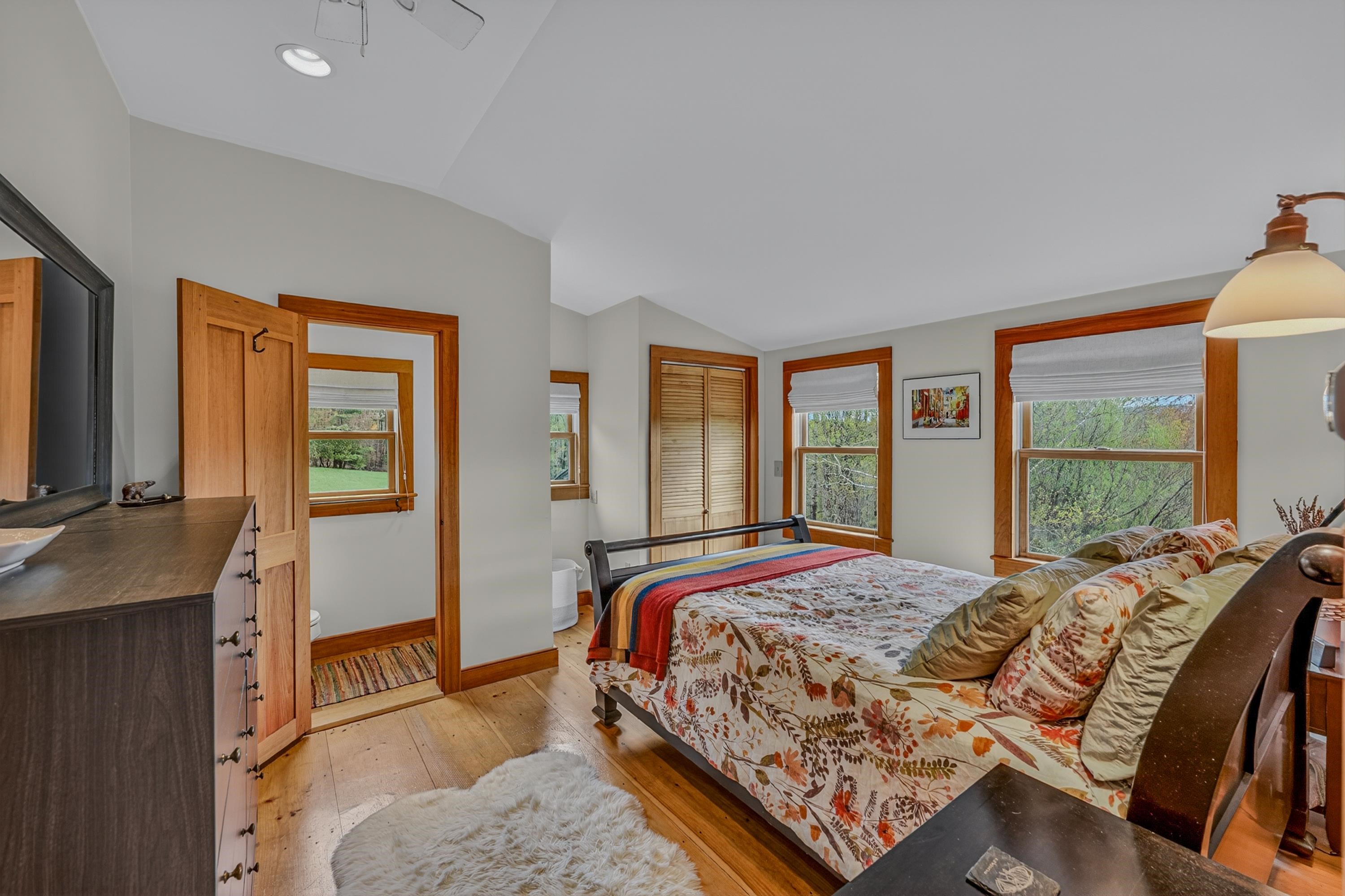 2923 Diamond Hill Road St. Johnsbury, VT 05819 - Photo 8 of 60