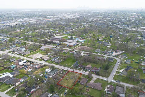 $139,000 | 862 Granville Drive, Houston, TX 77091