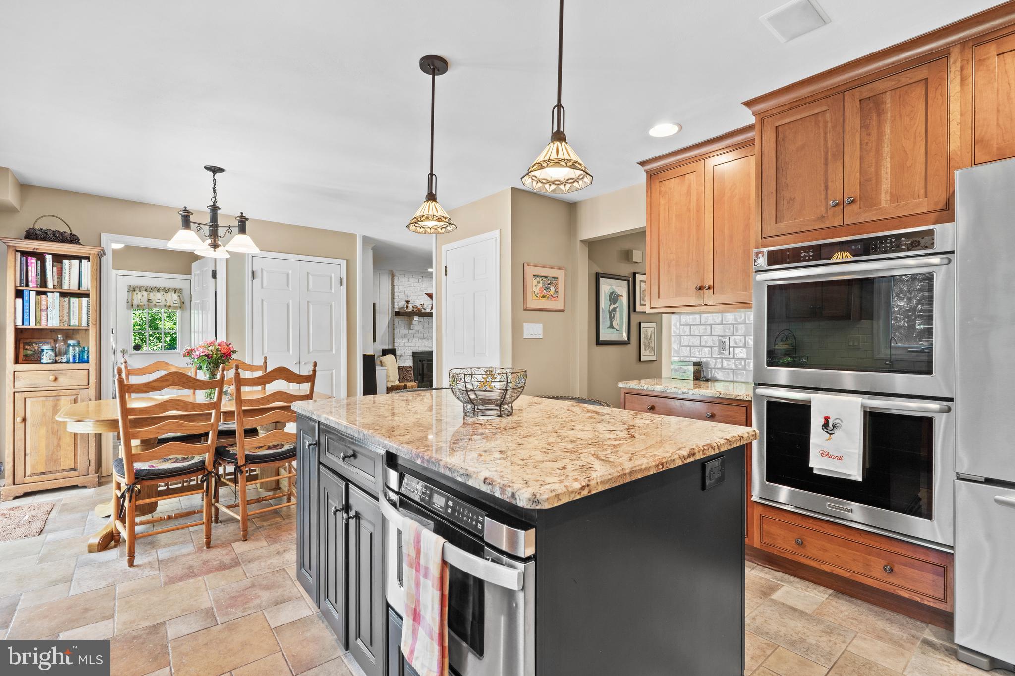 14 Springwood Drive Lawrenceville, NJ 08648 - Photo 12 of 57