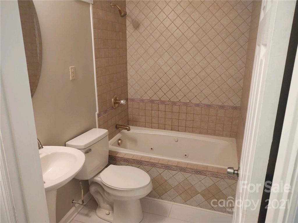 332 Center Street Chester, SC 29706 - Photo 8 of 16 Gallery Image 8