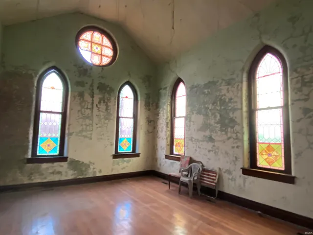 105 McKee Street, Macy, IN 46951