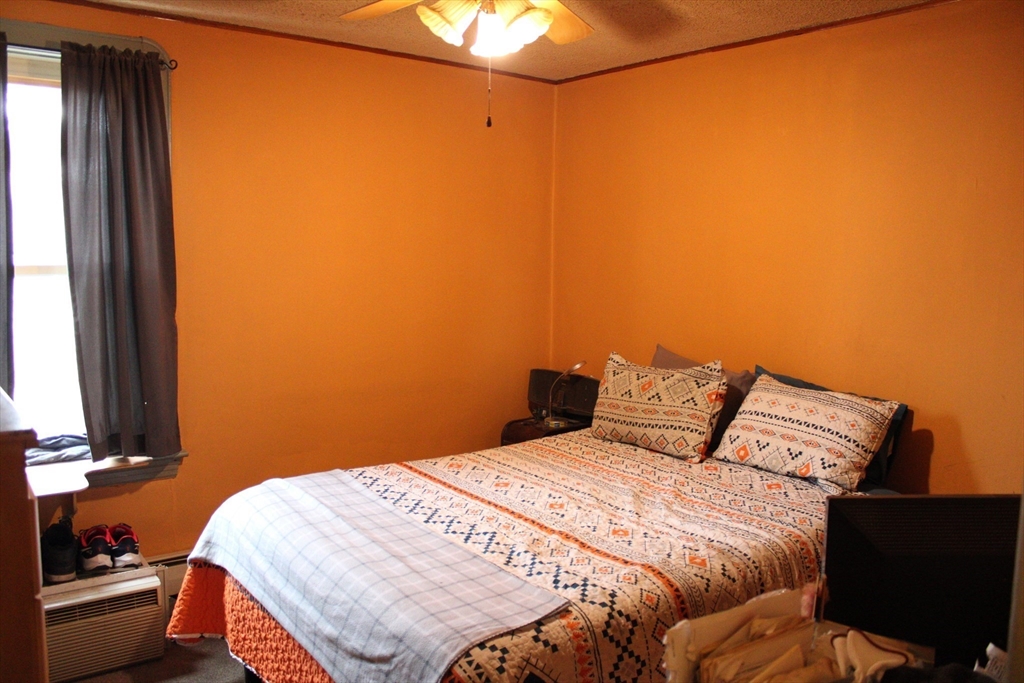 186 Spencer Street Fall River, MA 02721 - Photo 16 of 34