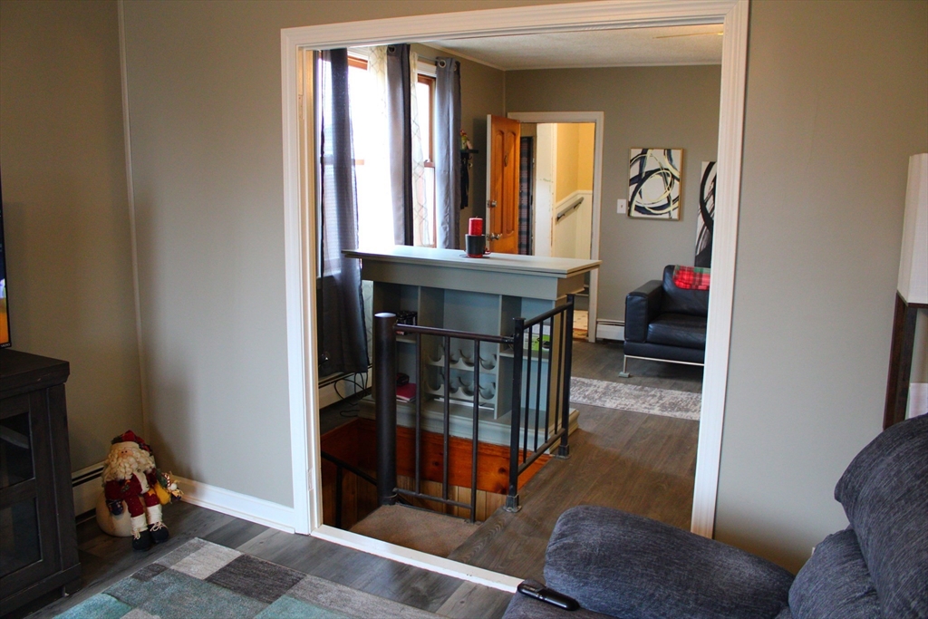 186 Spencer Street Fall River, MA 02721 - Photo 8 of 34