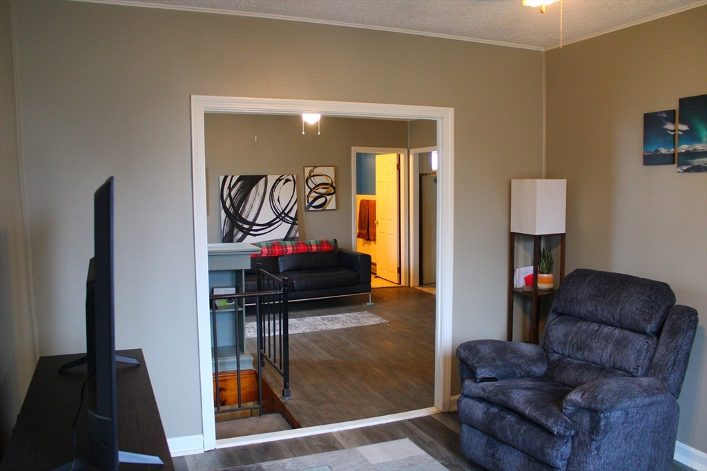 186 Spencer Street Fall River, MA 02721 - Photo 9 of 34