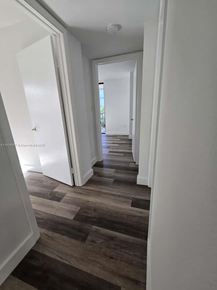 1673 Bay Road, Unit 301 Miami Beach, FL 33139 - Photo 8 of 18 a view of entryway