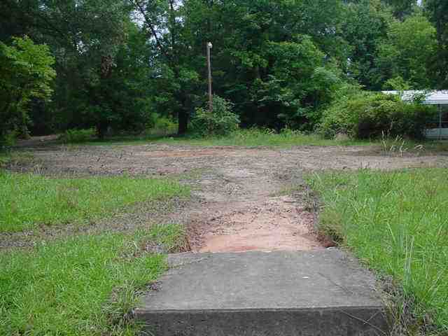 608 Musgrove Street Clinton, SC 29325 - Photo 2 of 4 Gallery Image 2