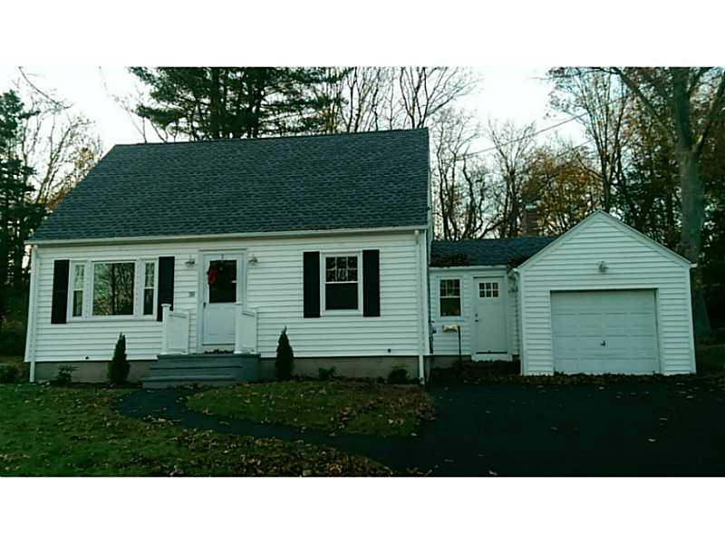 38 Indian Road East Providence, RI 02915 - Photo 1 of 18 Exterior Front.