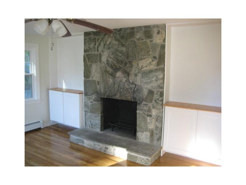 38 Indian Road East Providence, RI 02915 - Photo 9 of 18 Den/Family/Great Room.