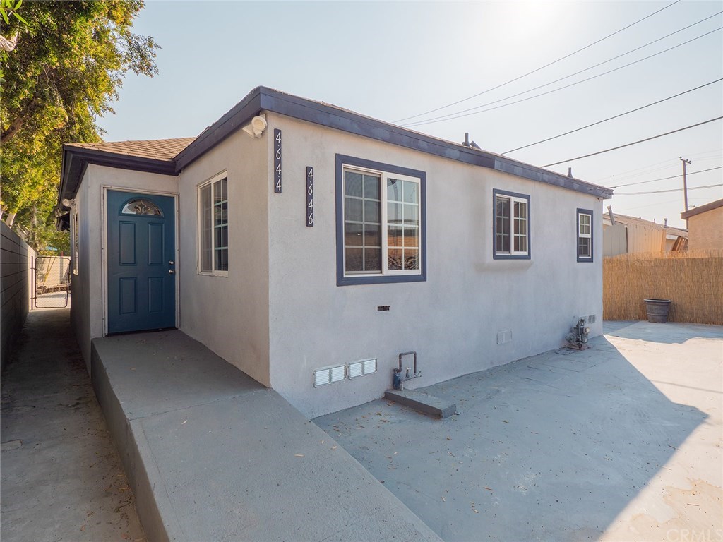 4644 Triggs Street Commerce, CA 90040 - Photo 3 of 69