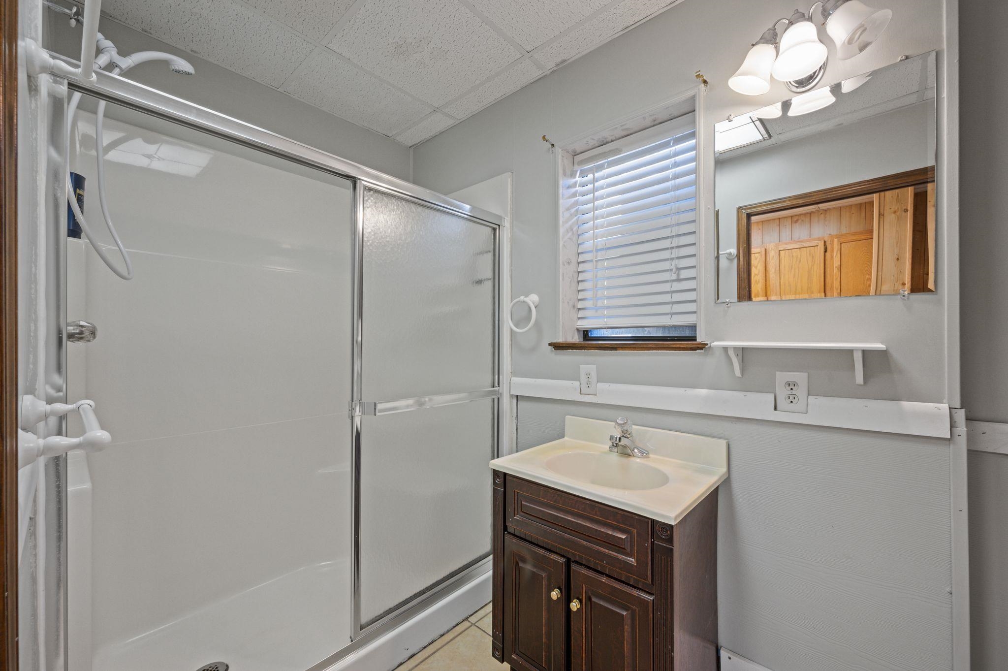 26418 Carondelette Drive Orange Beach, AL 36561 - Photo 29 of 48 Bathroom