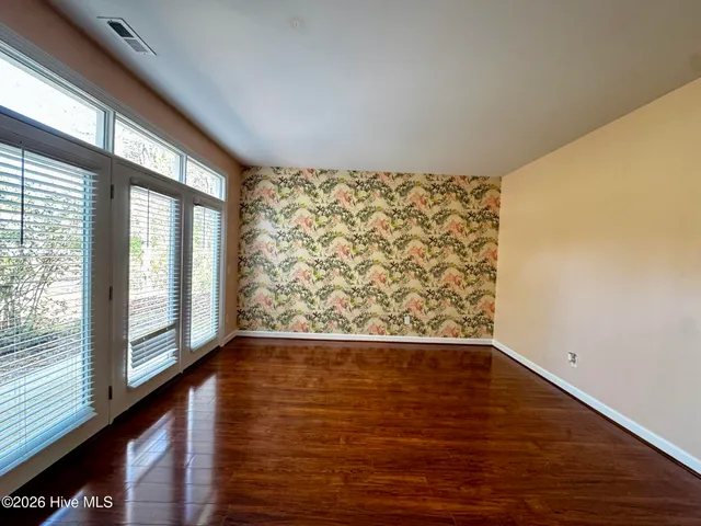 $1,900 | 5813 Wrightsville Avenue, Unit 160, Wilmington, NC 28403