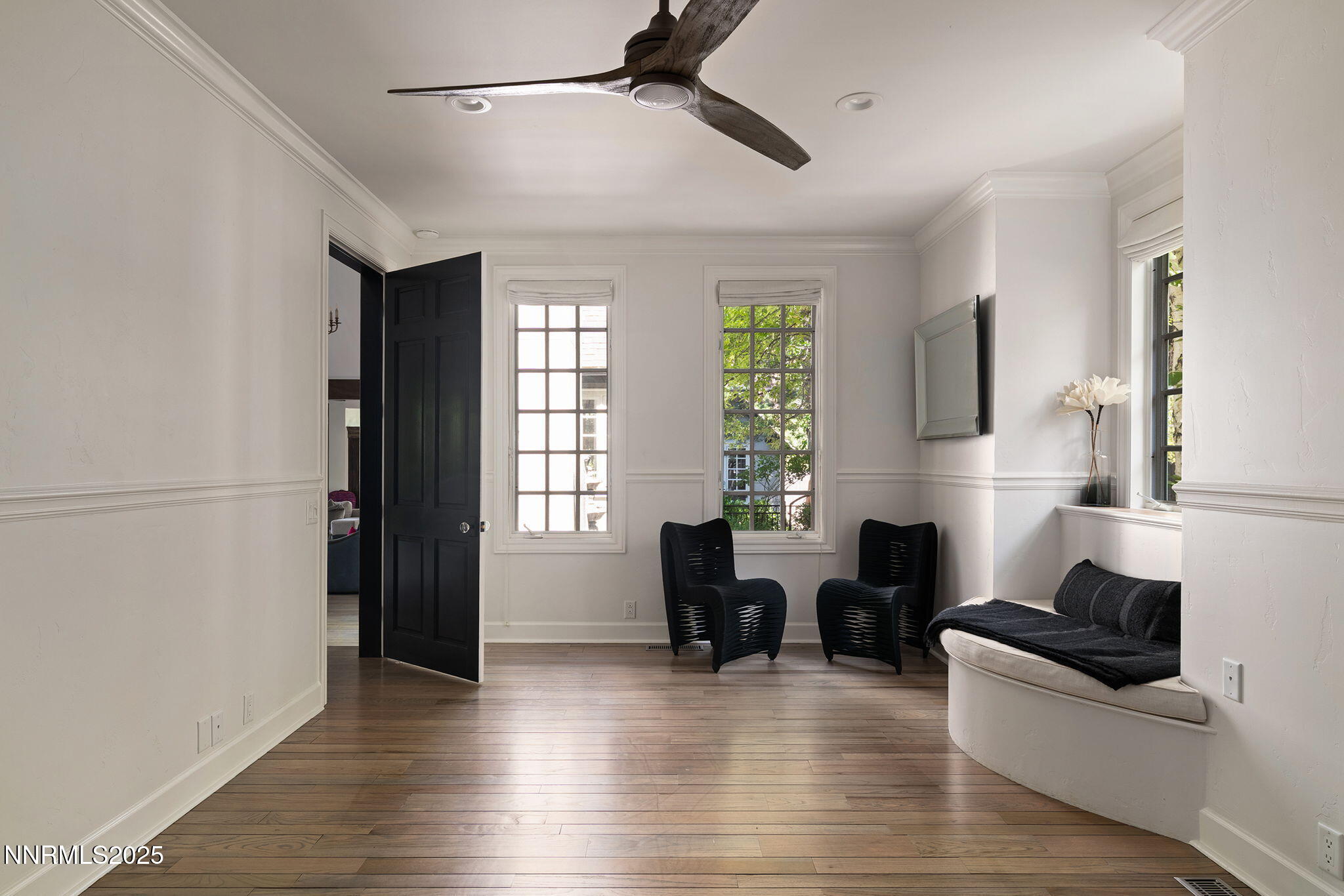 144 Greenridge Drive Reno, NV 89509 - Photo 37 of 71 a living room with furniture and a fireplace