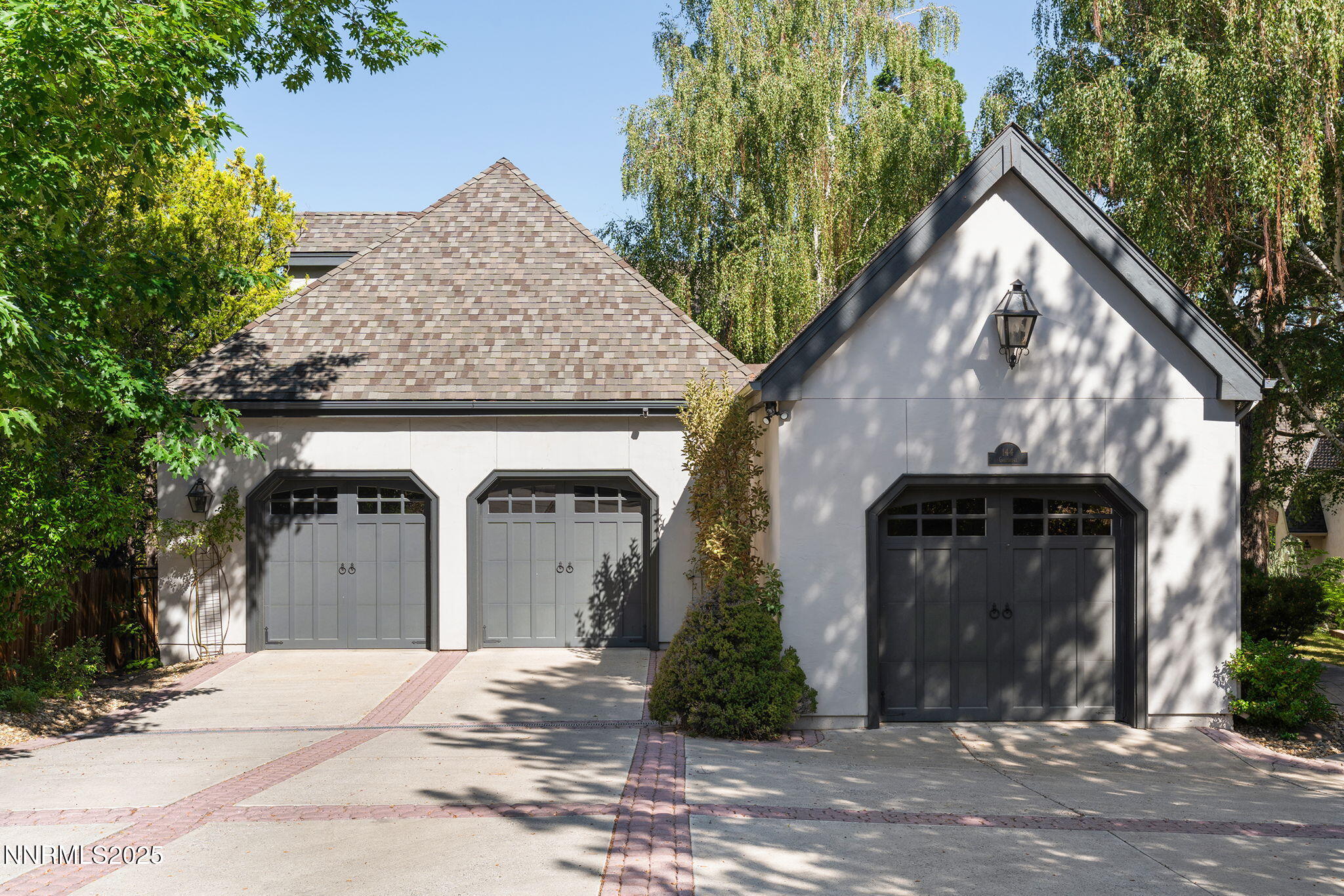 144 Greenridge Drive Reno, NV 89509 - Photo 70 of 71 a view of a house with a garden
