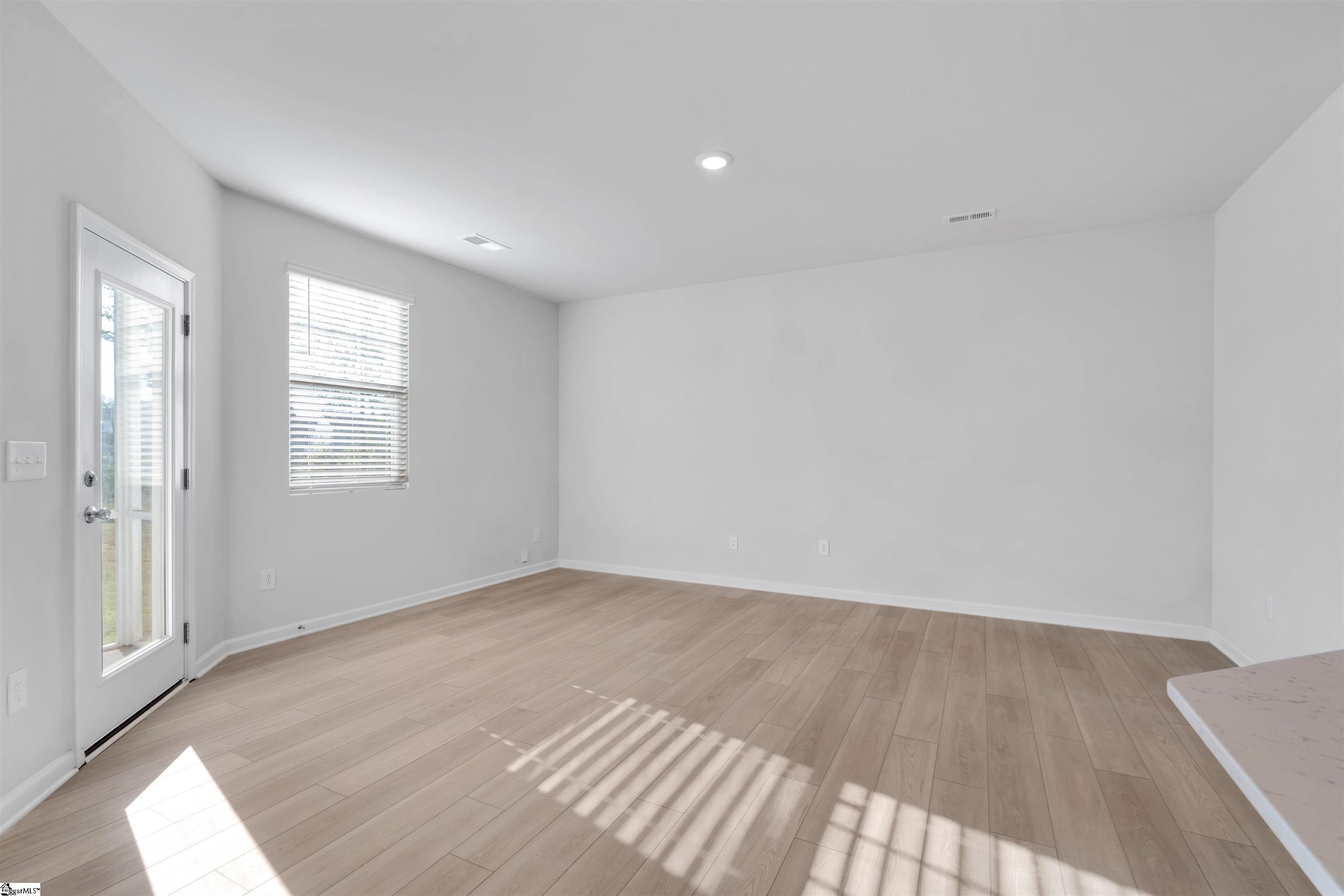 307 East Compass Way Easley, SC 29640 - Photo 10 of 28 Gallery Image 10