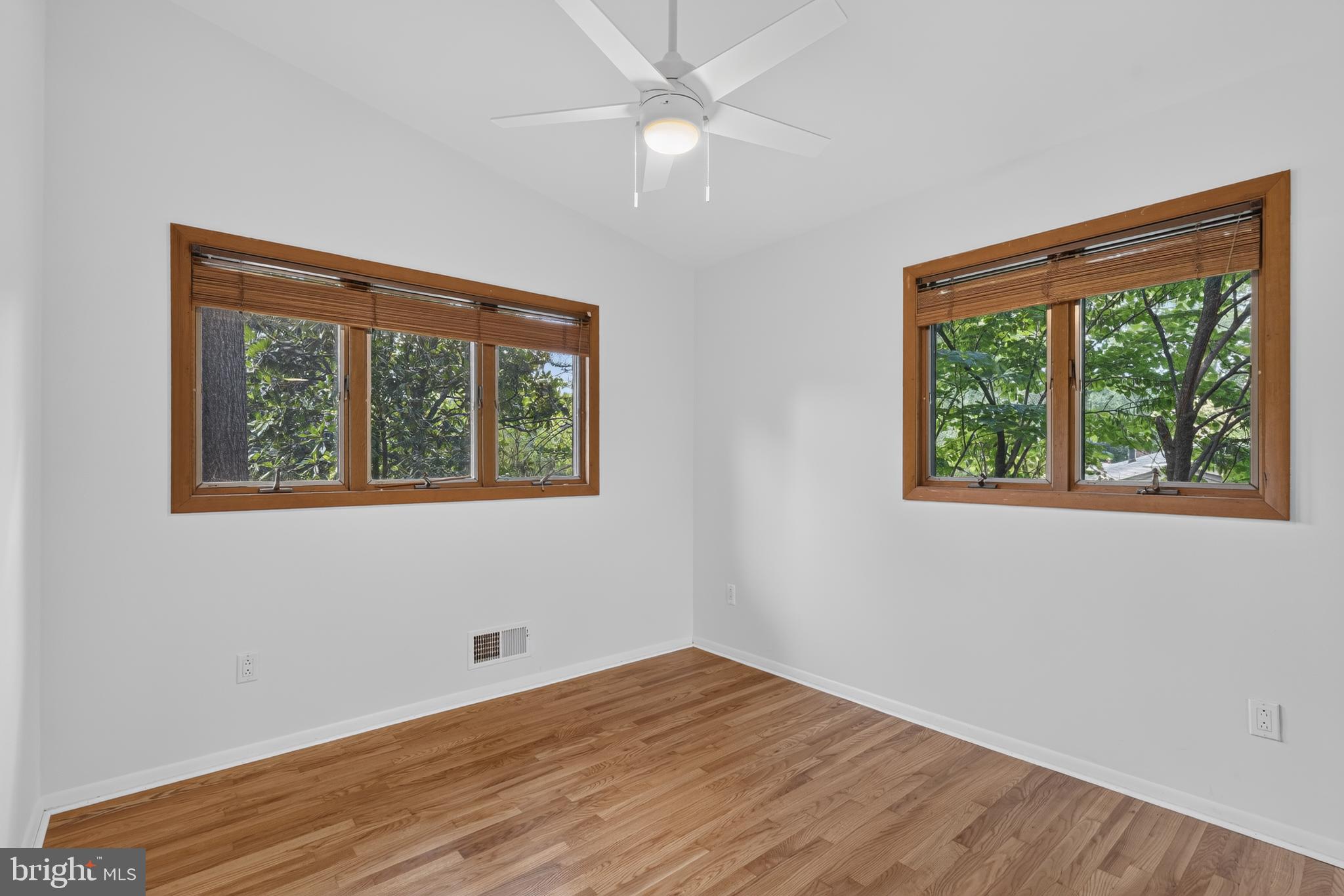 6018 Ridge View Drive Alexandria, VA 22310 - Photo 13 of 36 Gallery Image 13