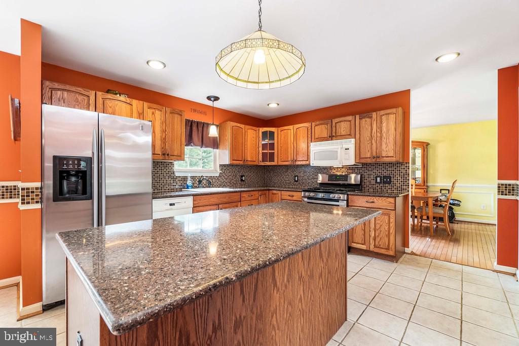 2405 Rochelle Drive Fallston, MD 21047 - Photo 16 of 46 Kitchen