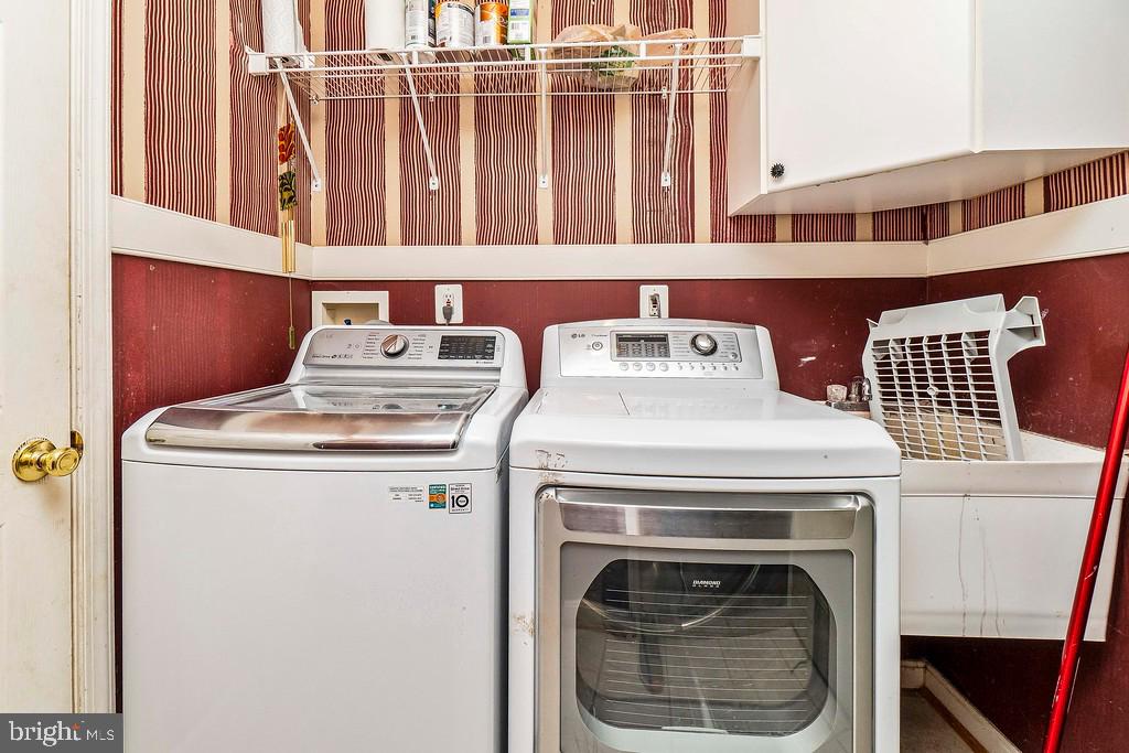 2405 Rochelle Drive Fallston, MD 21047 - Photo 21 of 46 Laundry room