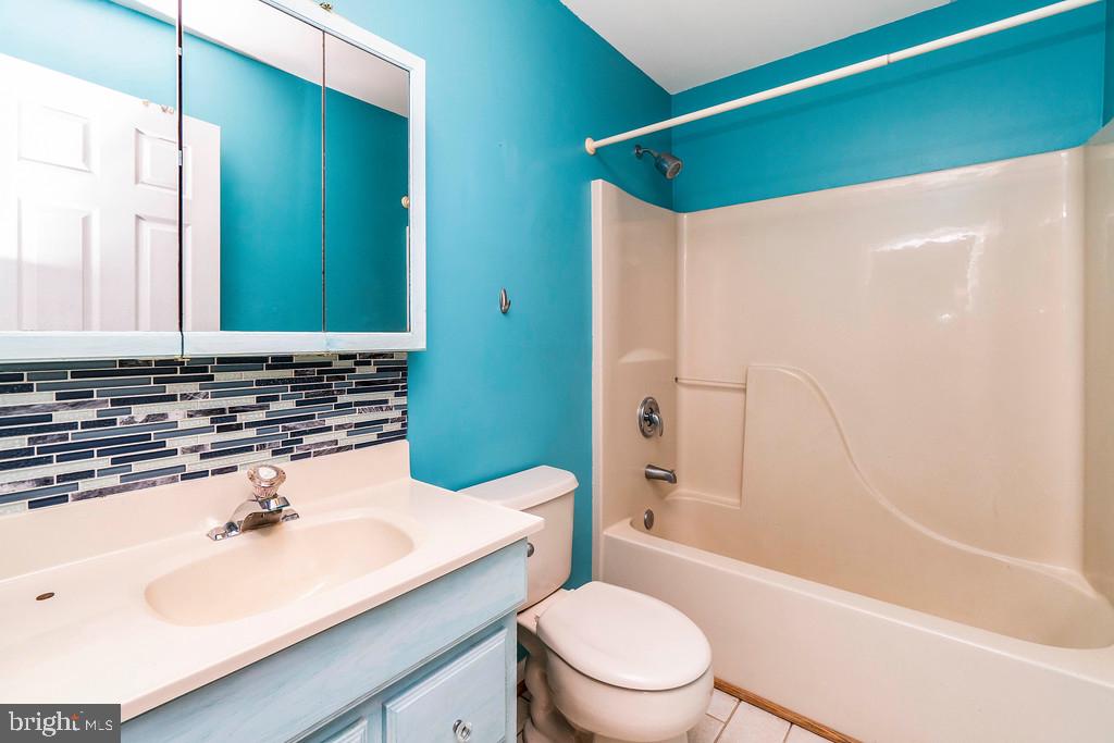 2405 Rochelle Drive Fallston, MD 21047 - Photo 40 of 46 Second bath on the upper level
