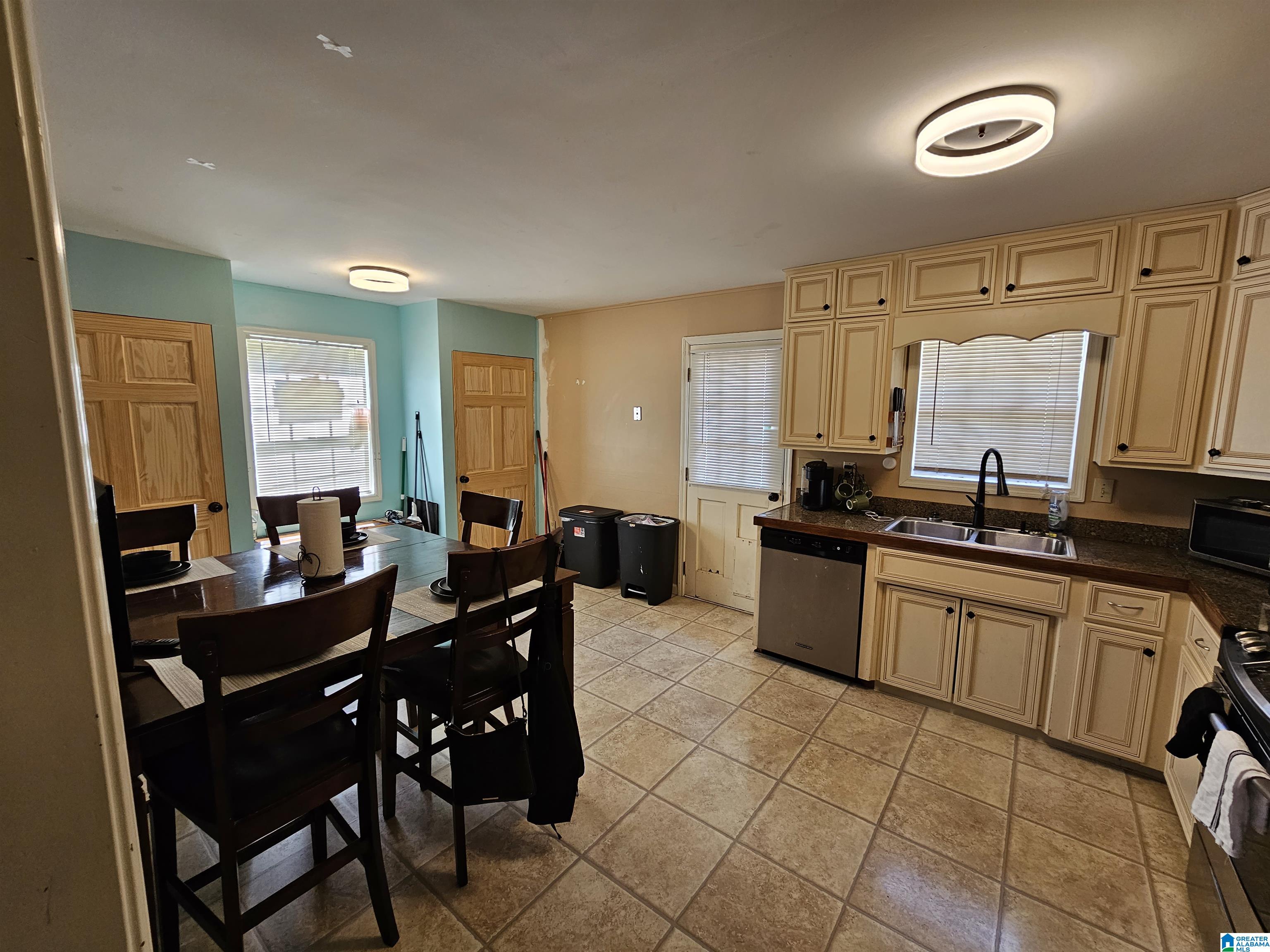 2719 Ray Way Birmingham, AL 35235 - Photo 6 of 18