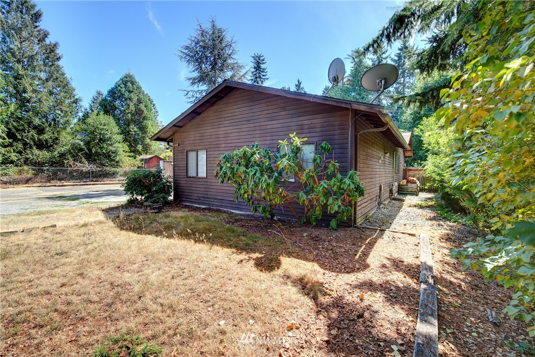 14037 Southeast 141st Street Renton, WA 98059 - Photo 22 of 23