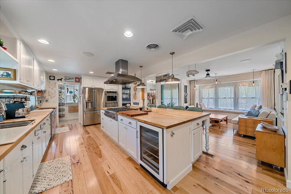 1009 West Ridge Road Littleton, CO 80120 - Photo 4 of 40