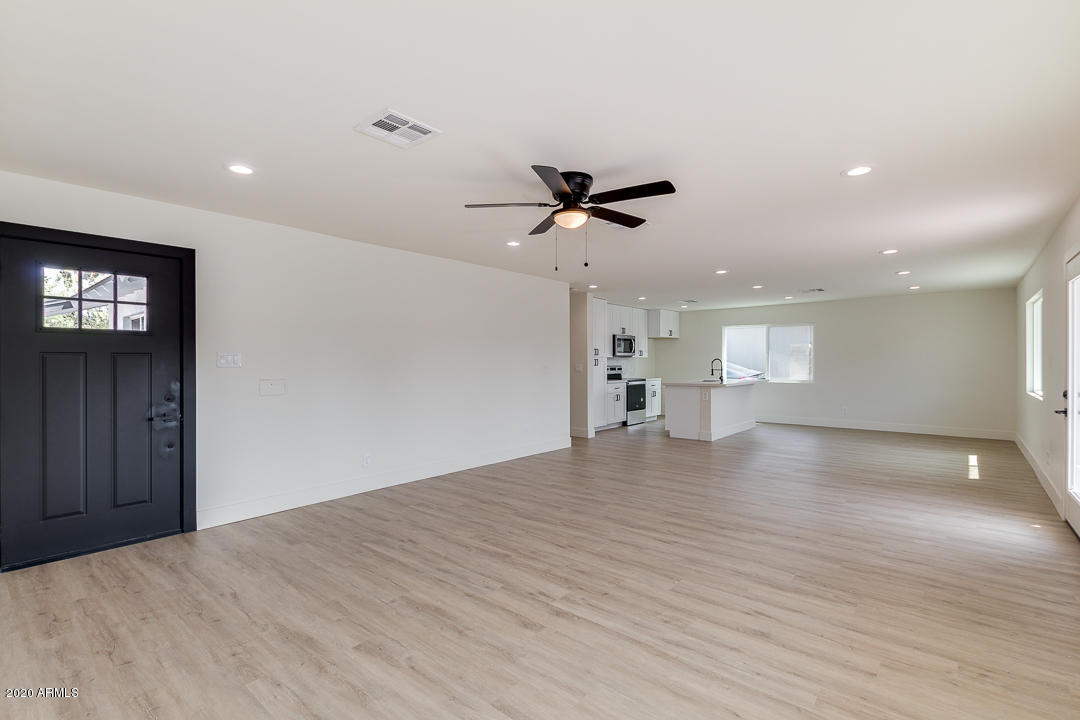 8701 East Chaparral Road Scottsdale, AZ 85250 - Photo 11 of 32 04-Chaparral