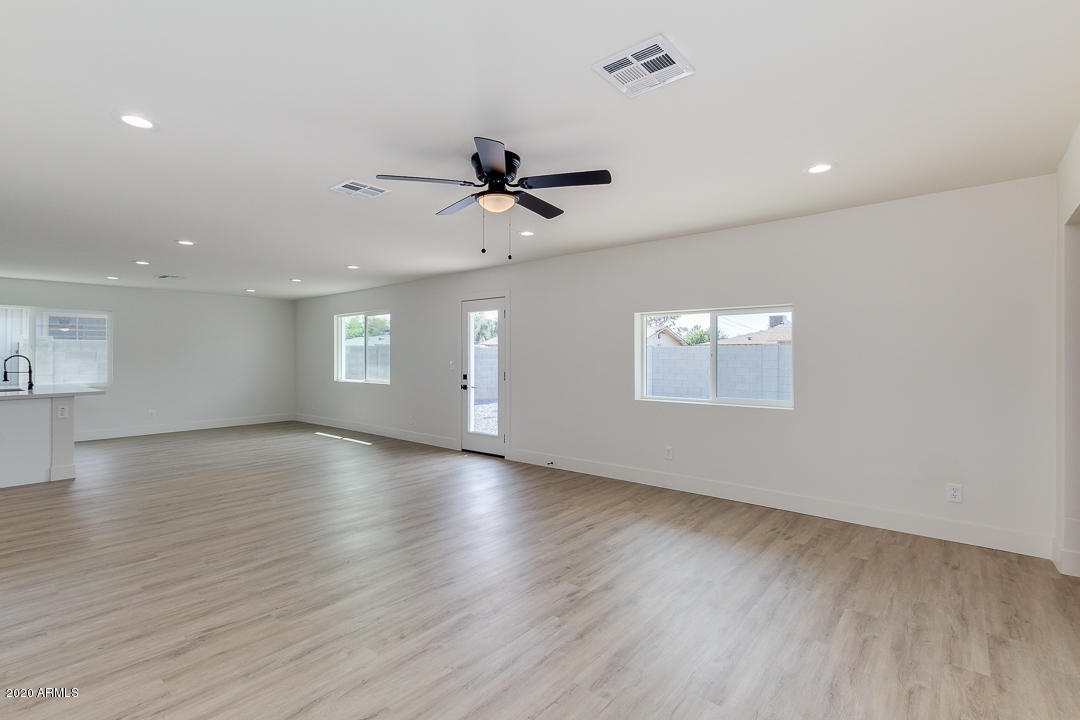 8701 East Chaparral Road Scottsdale, AZ 85250 - Photo 9 of 32 05-Chaparral