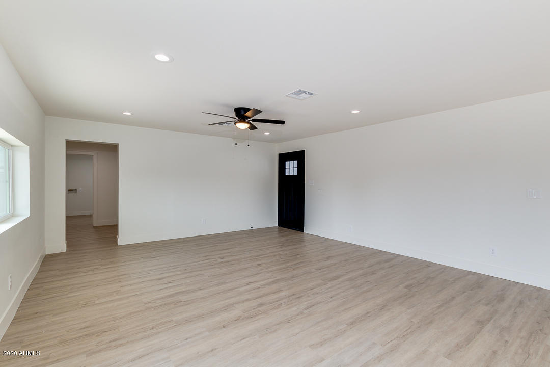 8701 East Chaparral Road Scottsdale, AZ 85250 - Photo 10 of 32 06-Chaparral