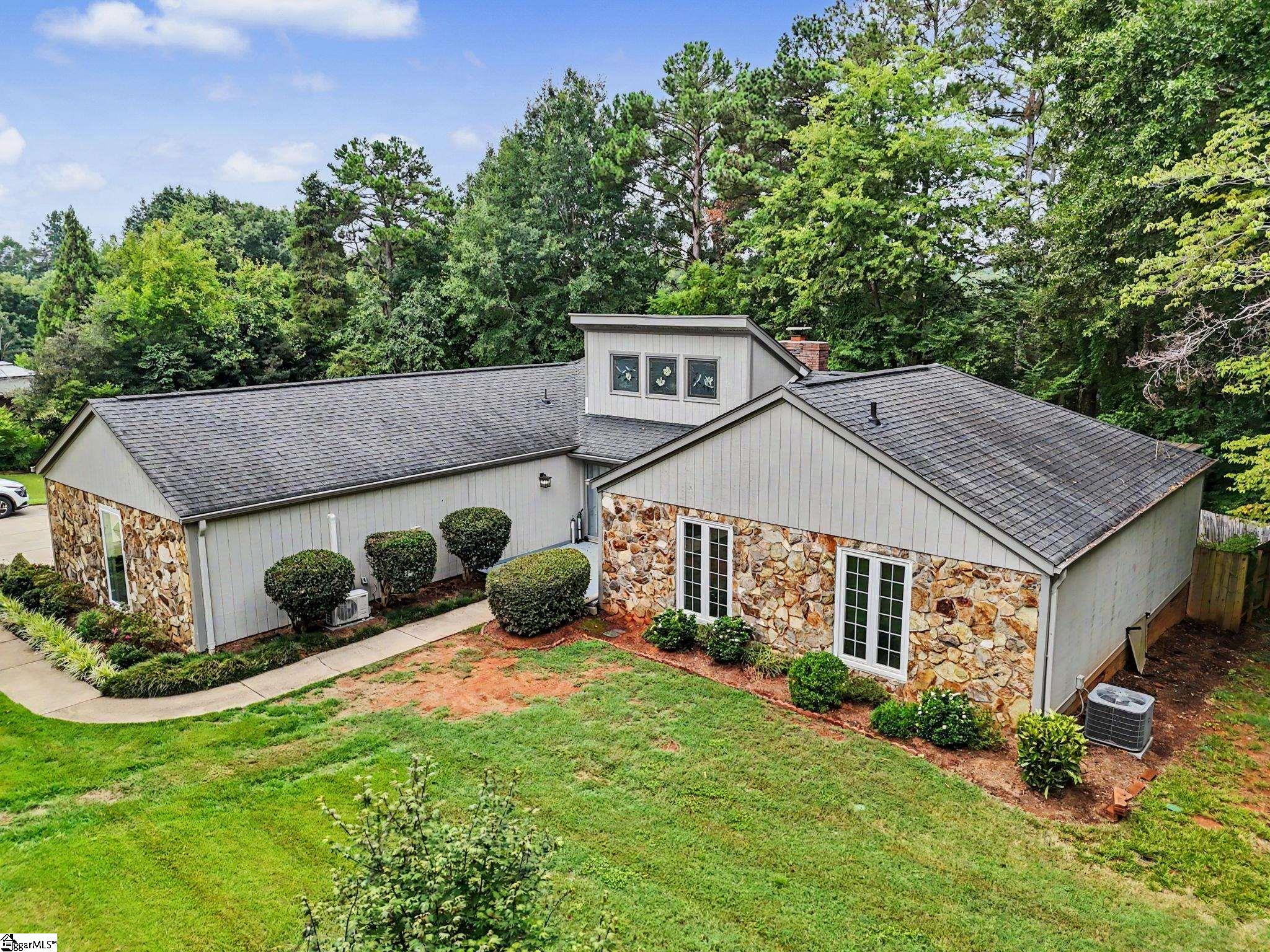 203 Mockingbird Street Seneca, SC 29672 - Photo 7 of 45 Gallery Image 7