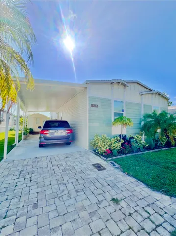 $222,500 | 124 Plantation Boulevard, Lake Worth, FL 33467
