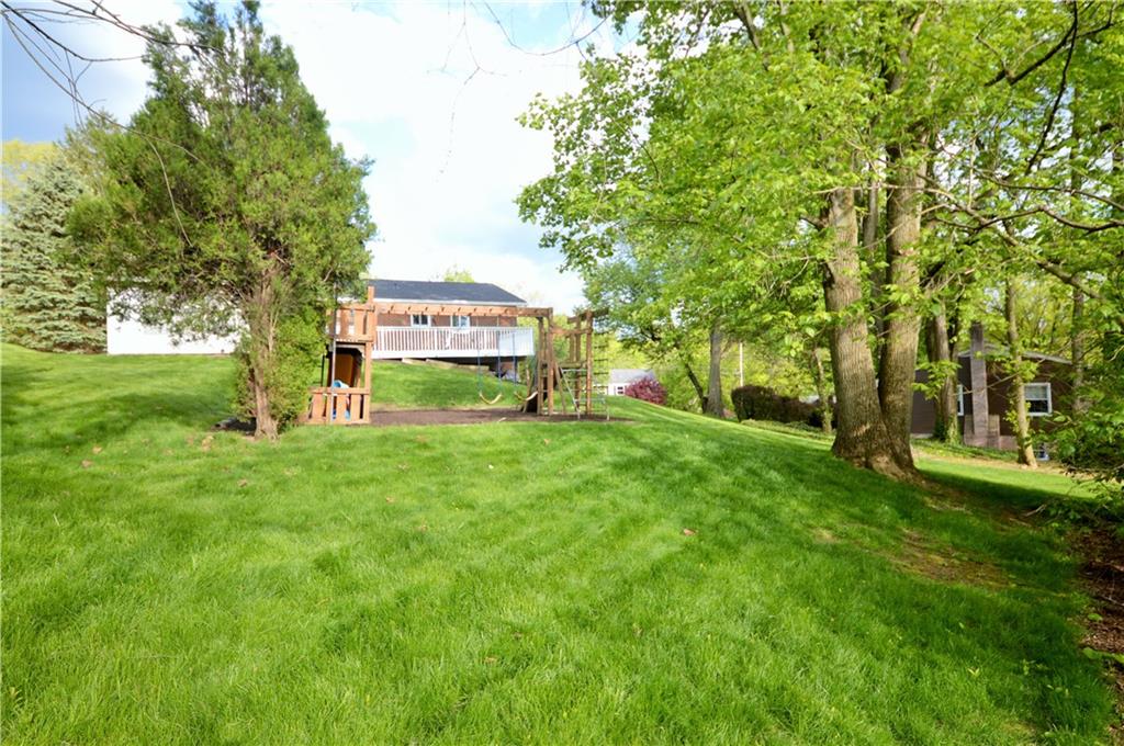 1283 Rolling Meadow Road Pittsburgh, PA 15241 - Photo 2 of 25 Gallery Image 2