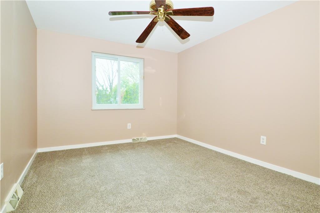 1283 Rolling Meadow Road Pittsburgh, PA 15241 - Photo 15 of 25 Gallery Image 15
