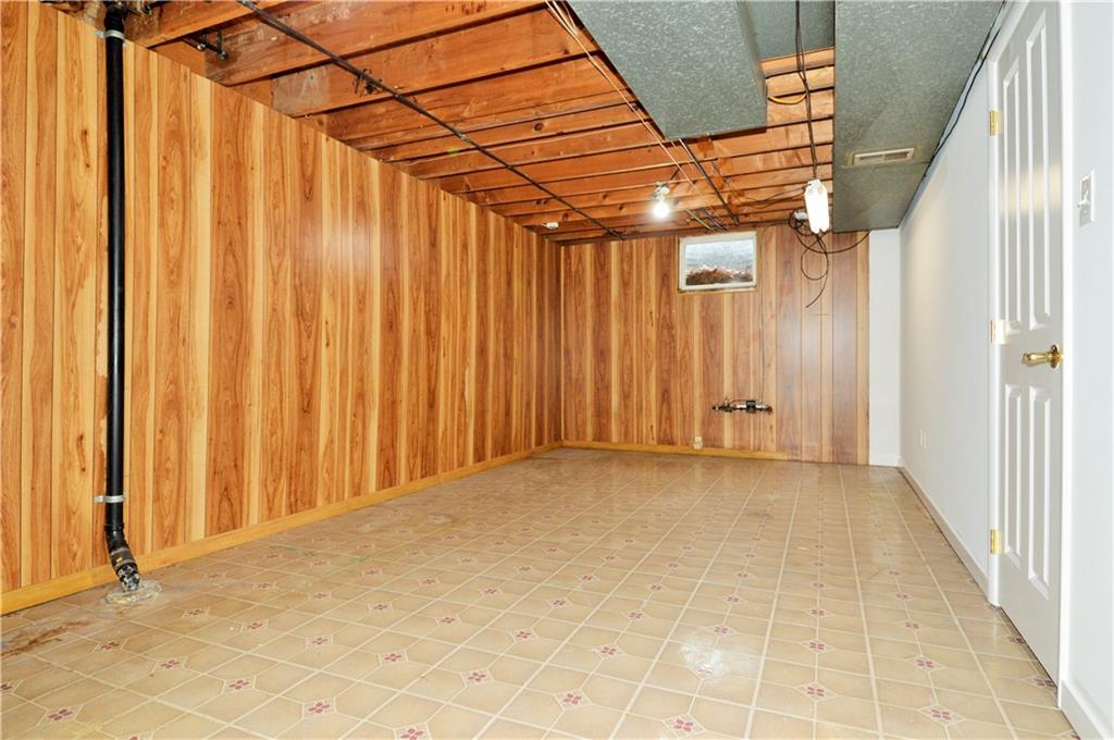 1283 Rolling Meadow Road Pittsburgh, PA 15241 - Photo 20 of 25 Gallery Image 20