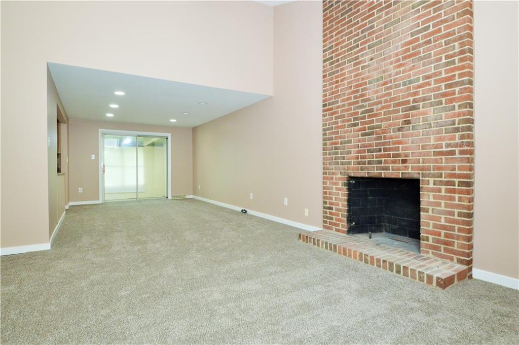 1283 Rolling Meadow Road Pittsburgh, PA 15241 - Photo 6 of 25 Gallery Image 6