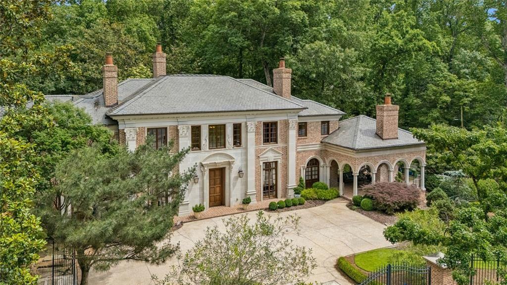 125 Blackland Road Northwest Atlanta, GA 30342 - Photo 6 of 106