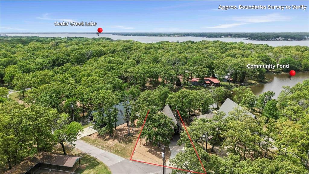 5706 Point La Vista Road Malakoff, TX 75148 - Photo 25 of 28 a view of backyard with seating and green space