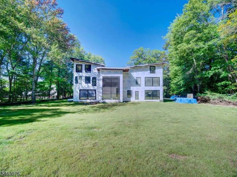18 Rambling Brook Road Upper Saddle River, NJ 07458 - Photo 3 of 6 Gallery Image 3