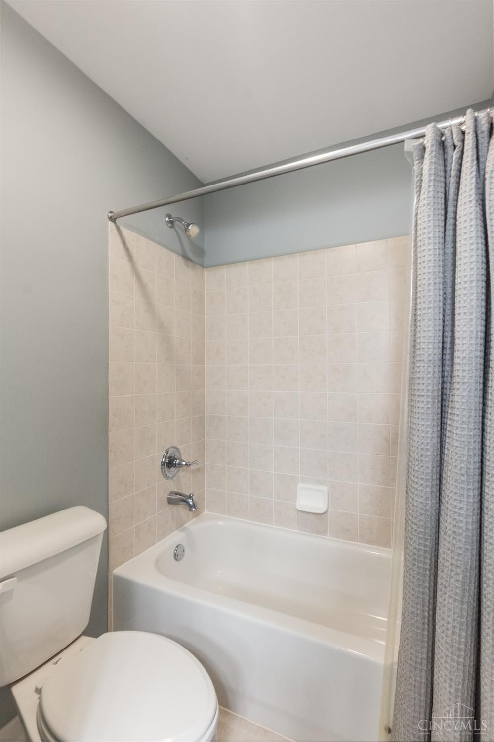 7808 Ingrams Ridge Drive Cincinnati, OH 45244 - Photo 37 of 68