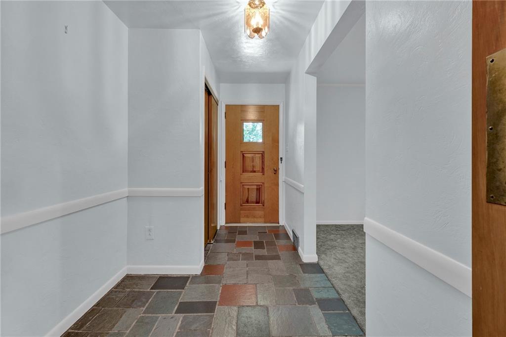 11 Darlington Road Beaver Falls, PA 15010 - Photo 3 of 24 Gallery Image 3